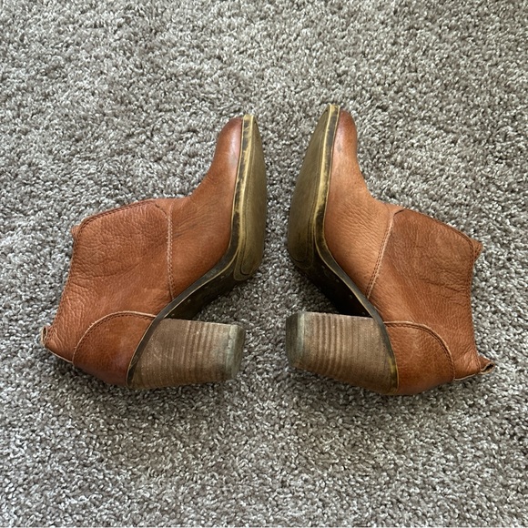 Lucky Brand Ankle Booties Camel Size 6.5 - Picture 8 of 11